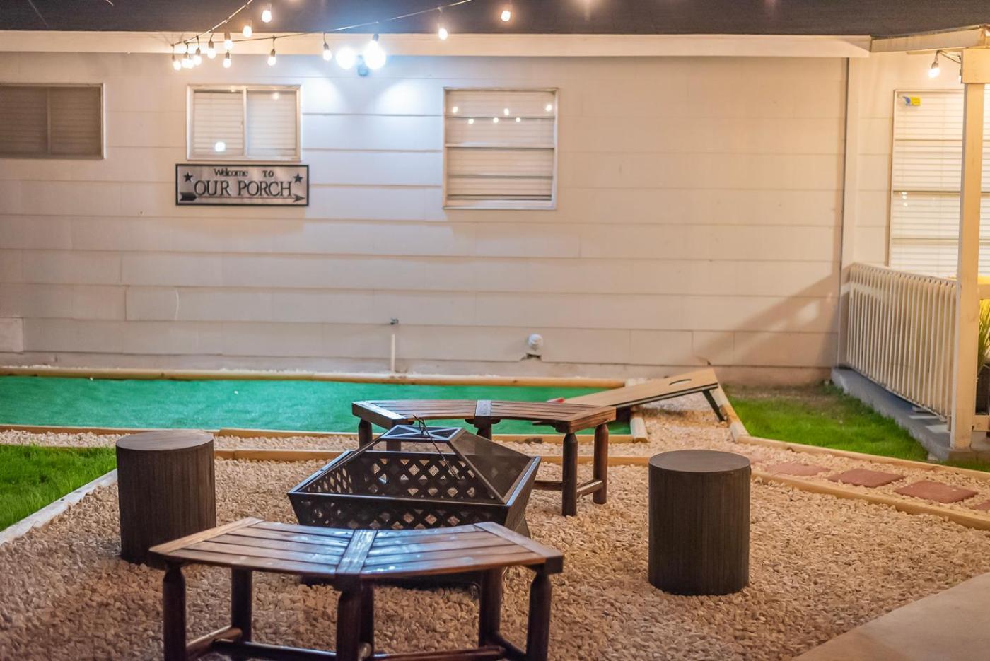 Game Room, Pool & Fire Pit At The Medical Center ซานอันโตนิโอ ภายนอก รูปภาพ