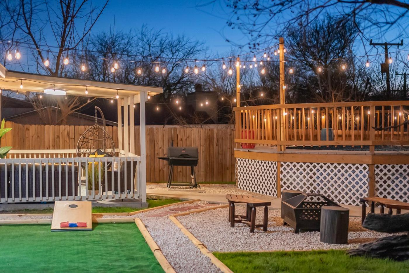 Game Room, Pool & Fire Pit At The Medical Center ซานอันโตนิโอ ภายนอก รูปภาพ