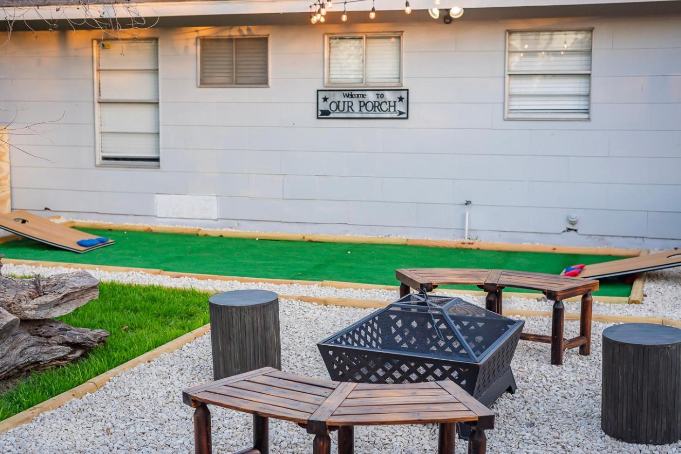 Game Room, Pool & Fire Pit At The Medical Center ซานอันโตนิโอ ภายนอก รูปภาพ