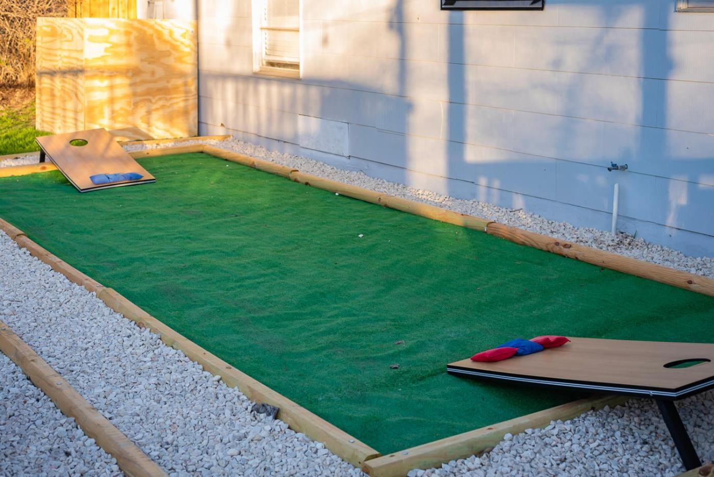 Game Room, Pool & Fire Pit At The Medical Center ซานอันโตนิโอ ภายนอก รูปภาพ